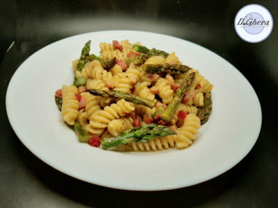 Pasta Primavera asparagi e speck