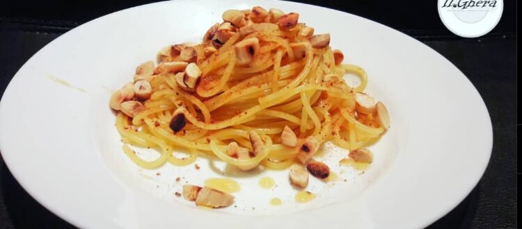 Pasta delle api marinare: bottarga e miele, un gran mangiare