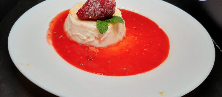 Panna cotta alle fragole