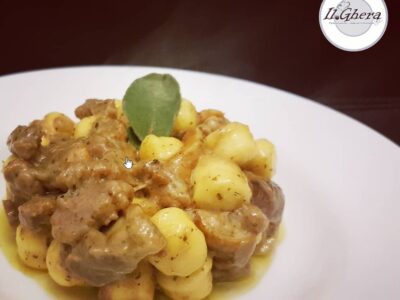 Gnocchi salsiccia e porcini, praticamente divini