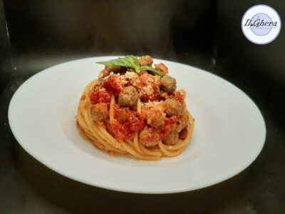 Spaghetti alla teramana, chitarra con polpettine