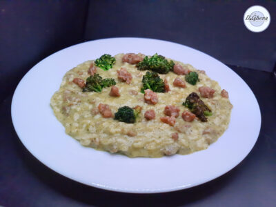 Risotto broccoli e salsiccia, abbinata che ti vizia